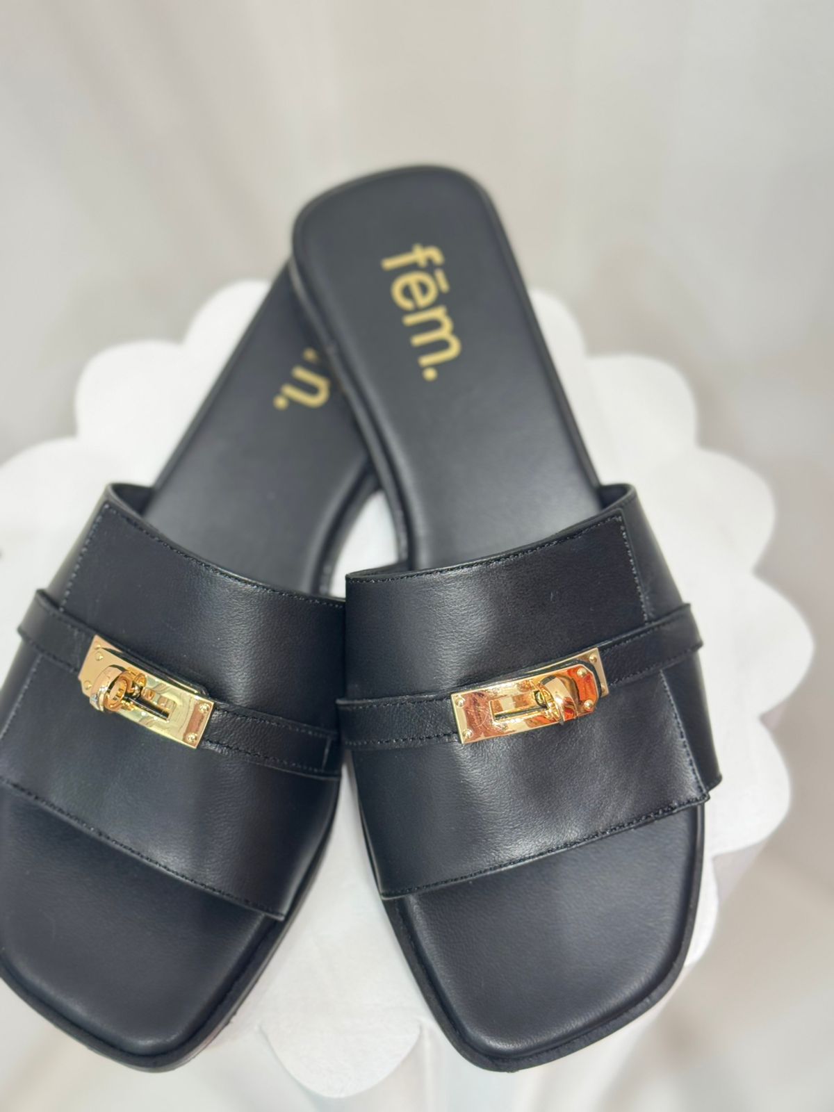 fēm - Sandals