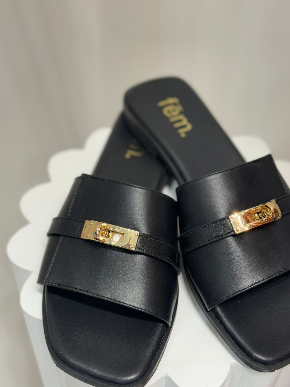 fēm - Sandals