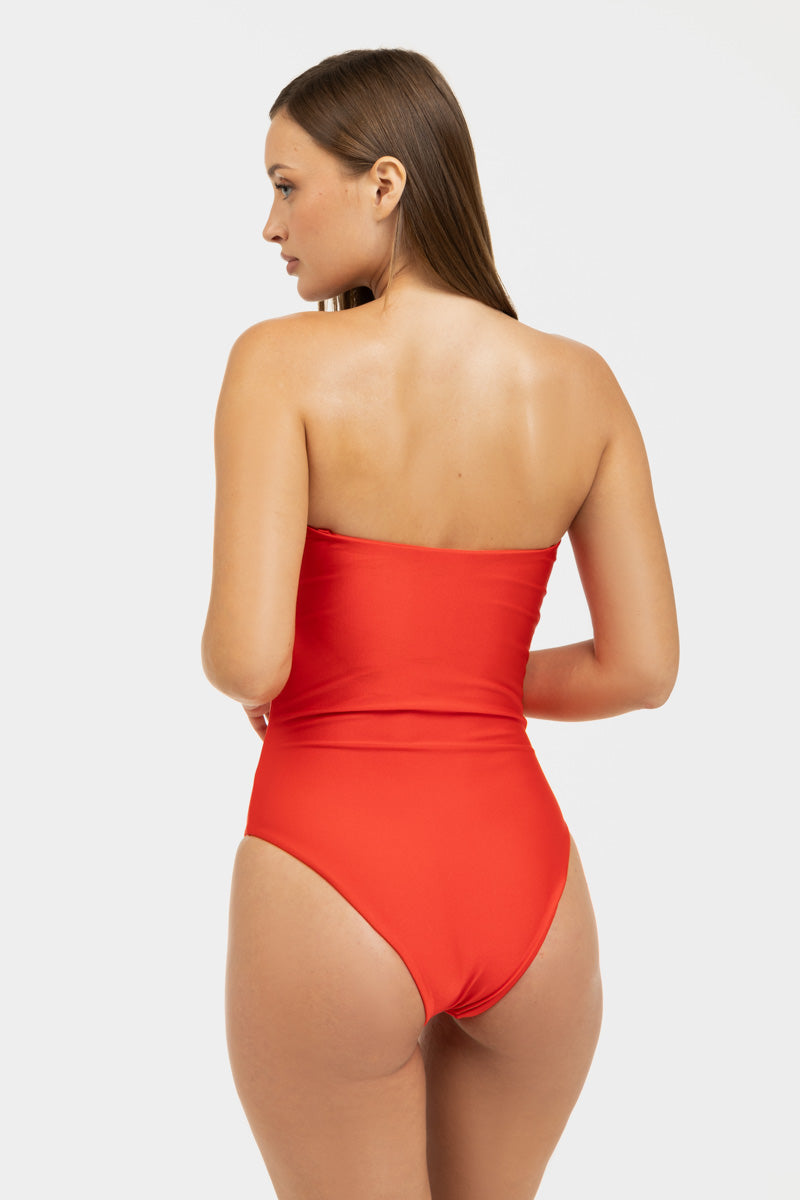 Grace Capittone in red
